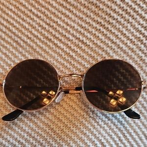 Gold Round Sunglasses